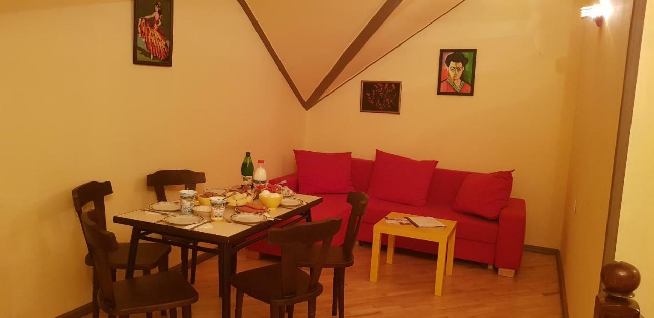 Guest House Likani 2017 Borjomi Esterno foto